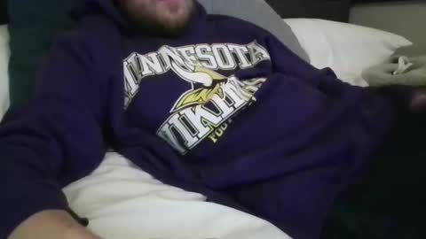 Snapshot of minnesotaguy2525 chatting on 12.18.25 Minnesota Guy online show from 12.18.25