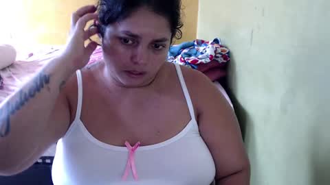 Snapshot of minnie_bbw69 chatting on 01.28.25 Andrea online show from 01.28.25