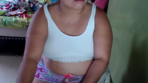 Snapshot of minnie_bbw69 chatting on 02.13.25 Andrea online show from 02.13.25