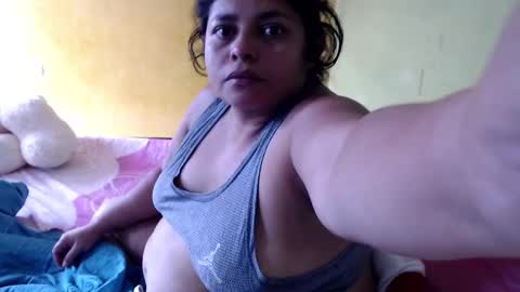 Snapshot of minnie_bbw69 chatting on 02.17.25 Andrea online show from 02.17.25