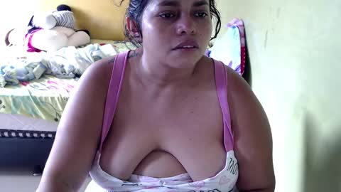 Snapshot of minnie_bbw69 chatting on 03.03.25 Andrea online show from 03.03.25