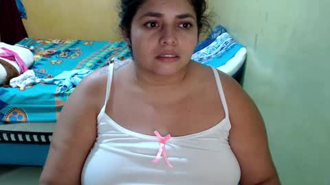 Snapshot of minnie_bbw69 chatting on 09.21.25 Andrea online show from 09.21.25