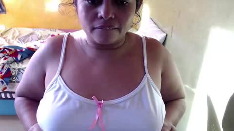 Snapshot of minnie_bbw69 chatting on 09.22.25 Andrea online show from 09.22.25