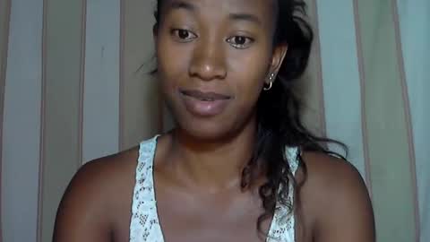 minouch211907 online show from 02.15.25