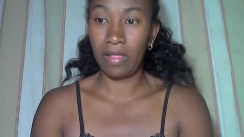 minouch211907 online show from 09.15.25