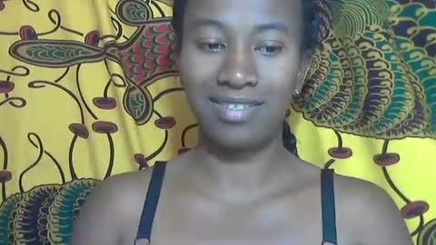 minouch211907 online show from 10.18.25