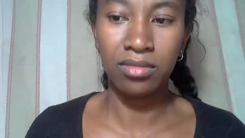 minouch211907 online show from 11.19.25