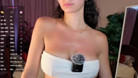 Snapshot of mioflare chatting on 07.07.26 Mio online show from 07.07.26