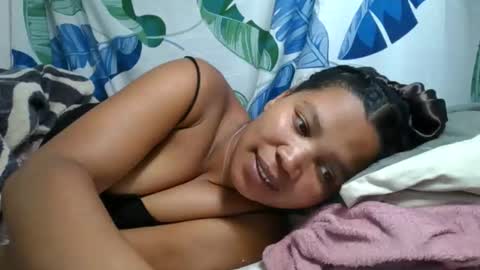 Snapshot of miora620846 chatting on 04.25.26 miora620846 online show from 04.25.26