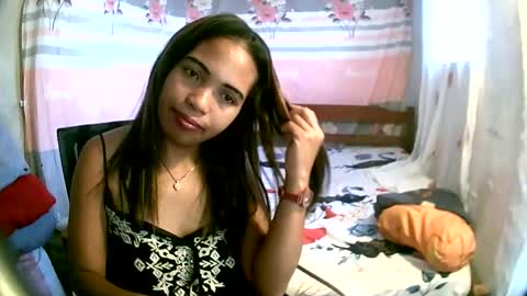 Snapshot of miorah chatting on 03.01.25 miorah online show from 03.01.25