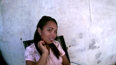 Snapshot of miorah chatting on 03.05.25 miorah online show from 03.05.25