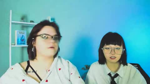 Darling Mira online show from 12.02.25