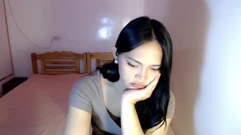 Snapshot of mira_luna222 chatting on 12.03.24 Mira Bella online show from 12.03.24