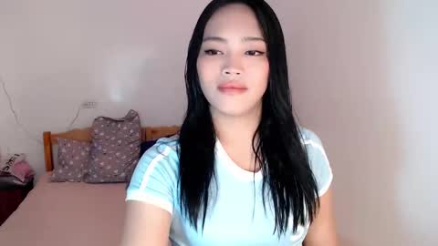 Snapshot of mira_luna222 chatting on 12.23.24 Mira Bella online show from 12.23.24