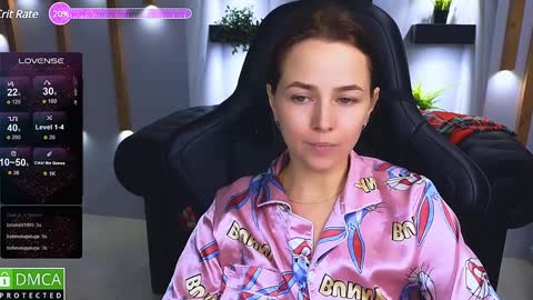 Snapshot of mira_mermayd chatting on 12.16.24 Mira online show from 12.16.24