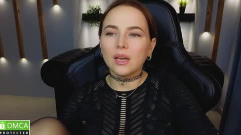 Snapshot of mira_mermayd chatting on 01.17.25 Mira online show from 01.17.25