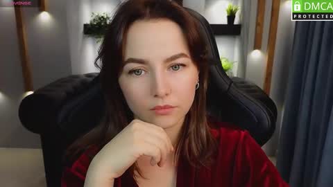 Snapshot of mira_mermayd chatting on 03.06.25 Mira online show from 03.06.25