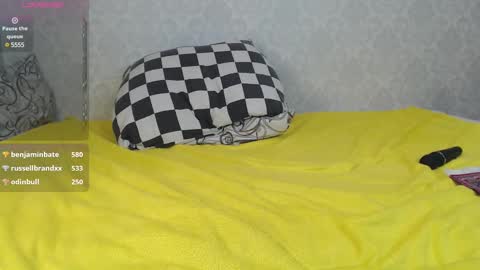 Snapshot of mira_one_ chatting on 02.14.25 mira_one_ online show from 02.14.25