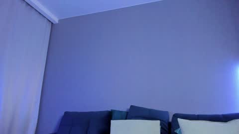 Snapshot of mirabrunette chatting on 01.14.25 Mira follow my fansly online show from 01.14.25