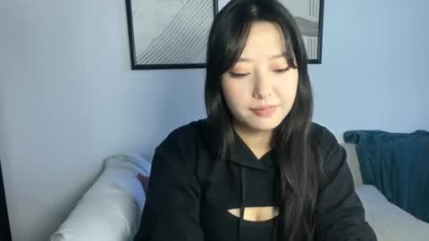 mirafloat online show from 11.11.25