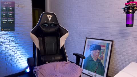 Snapshot of mirai_meow chatting on 12.10.24 Kattie Kate Katana Katarina Ri Cat baby bb - your choise xo xo online show from 12.10.24