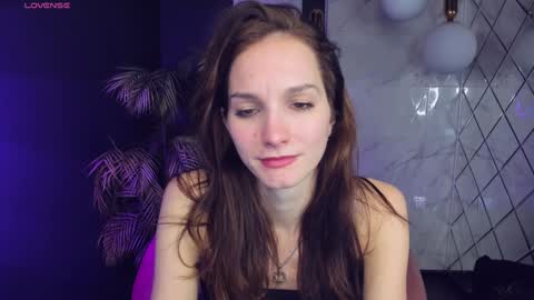 Snapshot of mirandaglow chatting on 12.05.24 Miranda online show from 12.05.24