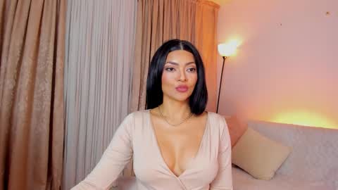 Snapshot of mirandasachs chatting on 12.05.25 Miranda online show from 12.05.25