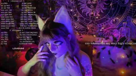 mirareed online show from 10.28.25