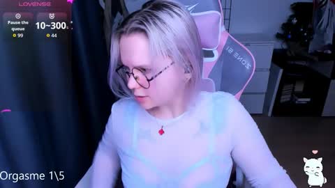 Kira online show from 03.18.26