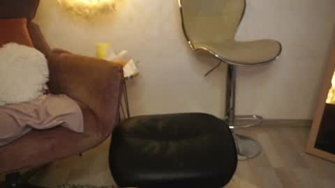 MiriamHazel online show from 12.13.24