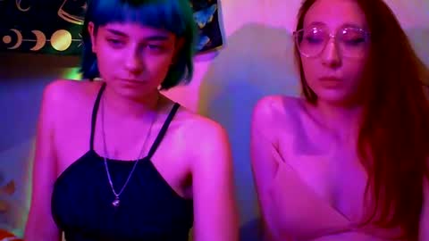 Snapshot of mirielfi chatting on 06.13.26 Mira and Emmy online show from 06.13.26