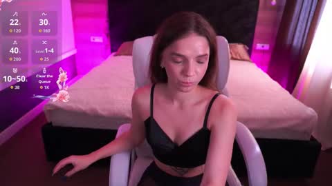 Snapshot of miriellenymph chatting on 09.18.25 Mira online show from 09.18.25