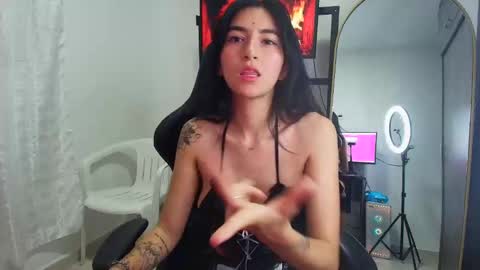 Snapshot of mis_iyasha chatting on 11.14.25 IYASHA online show from 11.14.25