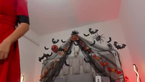 Misaki Kai online show from 10.31.25