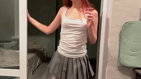 Molly online show from 10.17.25