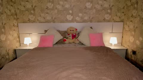 mishapallmer online show from 04.09.26