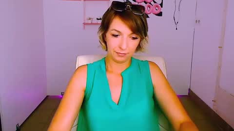 Snapshot of mishelle_blondie chatting on 07.22.26 Mishelle online show from 07.22.26