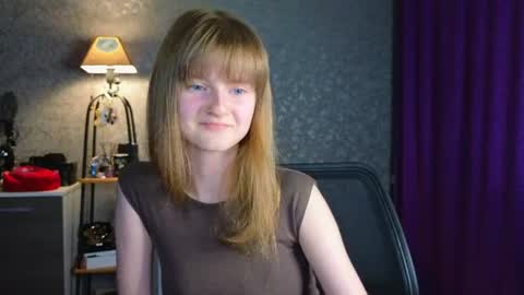 Snapshot of miss___alisa chatting on 06.14.26 Alisa NONNUDE online show from 06.14.26