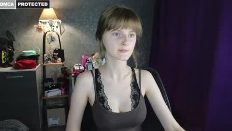 Snapshot of miss___alisa chatting on 07.19.26 Alisa NONNUDE online show from 07.19.26