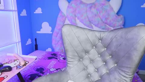 miss___angel online show from 10.15.25