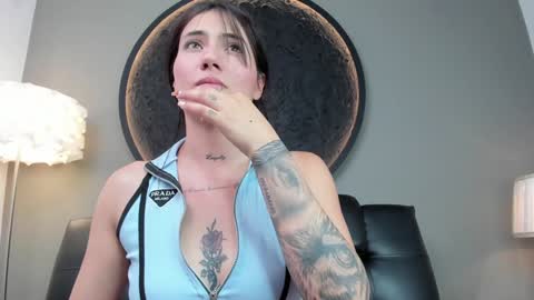 Charlotte online show from 02.05.25