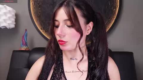 Snapshot of miss___charlotte chatting on 06.10.26 Charlotte online show from 06.10.26