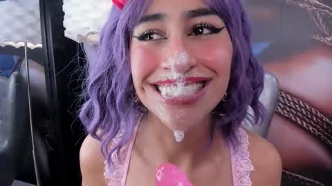 Snapshot of miss___taylor chatting on 10.24.25 Taylor online show from 10.24.25