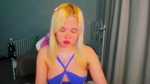 Snapshot of miss__selena chatting on 02.21.26 miss__selena online show from 02.21.26