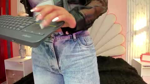 miss__star_ online show from 03.17.26