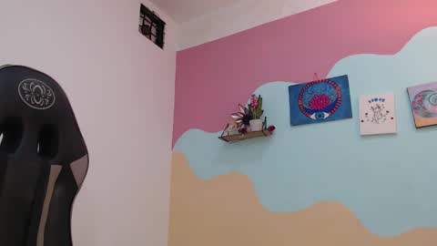 Akemi 3 online show from 02.12.25