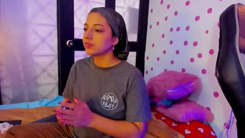 Akemi 3 online show from 11.10.25