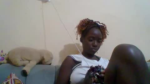 Snapshot of miss_atitude chatting on 10.08.25 miss_atitude online show from 10.08.25
