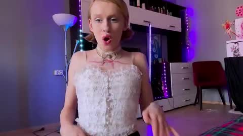 Snapshot of miss_barbie1 chatting on 04.21.26 Anya online show from 04.21.26