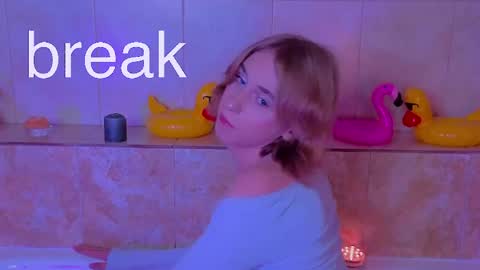 Snapshot of miss_barbie1 chatting on 04.28.26 Anya online show from 04.28.26